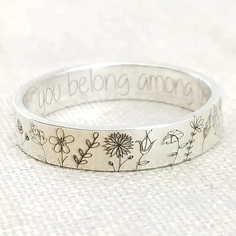 Bague Vintage en Argent avec Fleur Sculptée Élégante