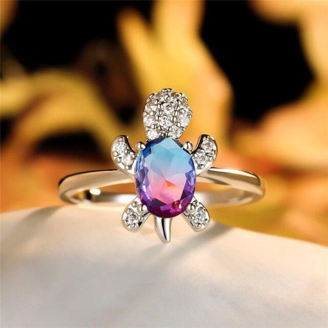 Éblouissante Bague Tortue de Mer en Argent avec Zircon Ovale Étincelant