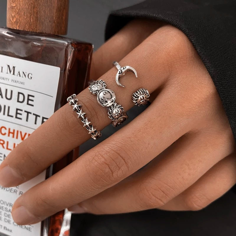Ensemble de Bagues Vintage Lune et Étoile en Argent – Élégance Céleste à Porter