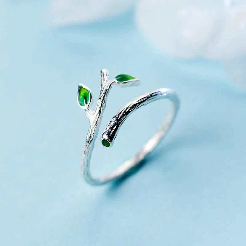 Bague en Argent Élégante avec Motif de Feuilles Ajustable