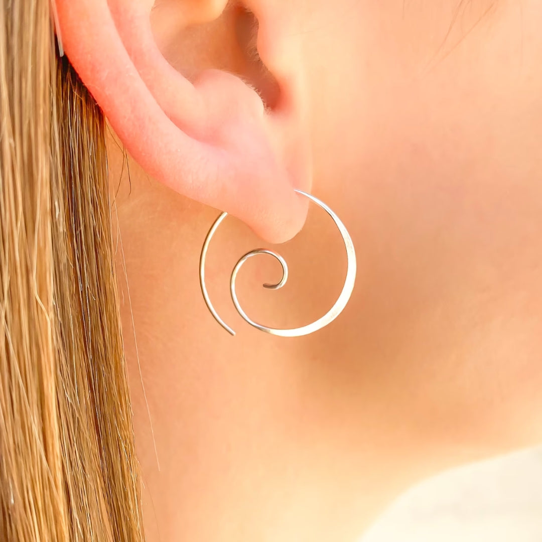 Élégantes Boucles d'oreilles Spirale Boho en Argent