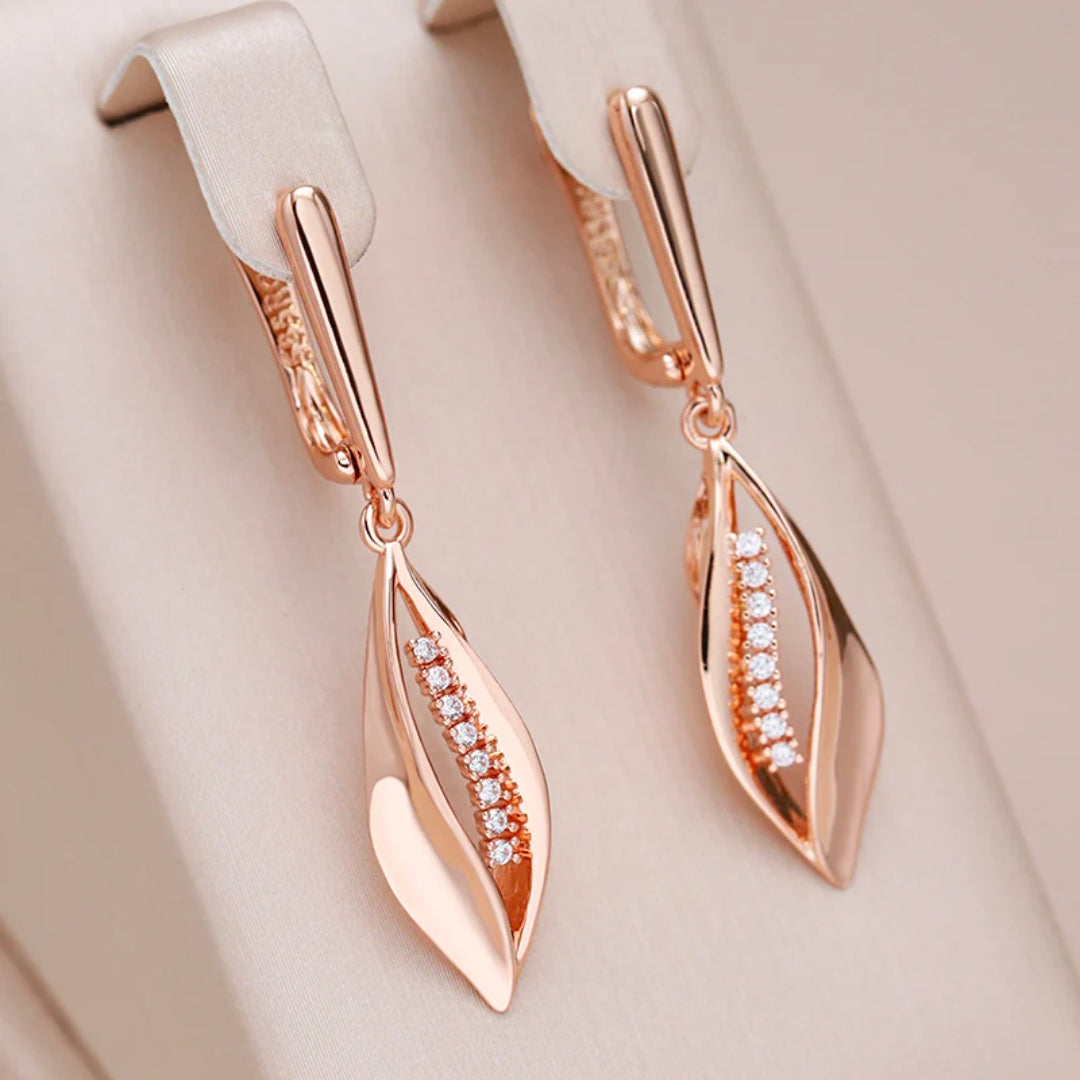 Boucles d'oreilles Éclatantes en Or avec Design Élégant