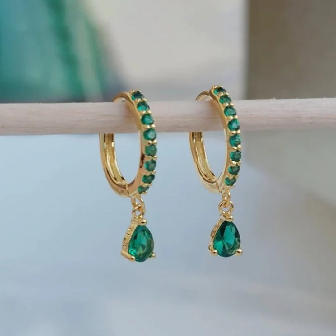 Éblouissantes Boucles d'Oreilles en Cristal Vert ornées de Zirconium en Or