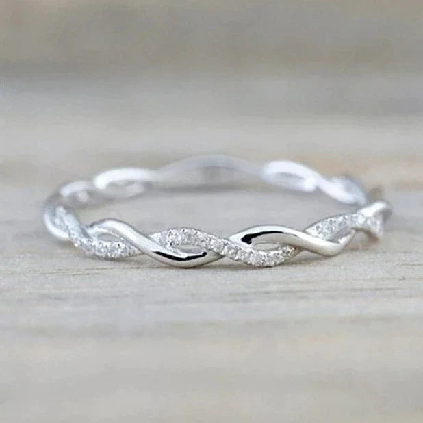 Élégante Bague Royale Torsadée en Argent et Or