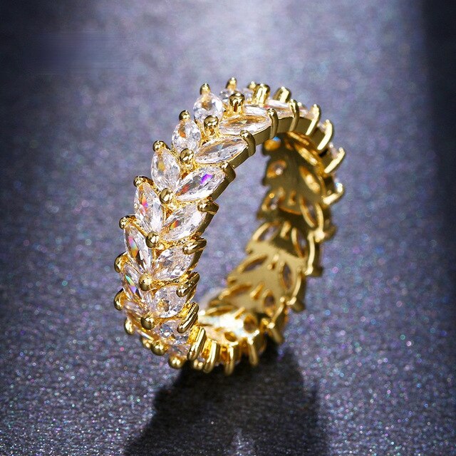 Élégante Bague en Zircon Cubique avec Design Feuille en Or et Argent