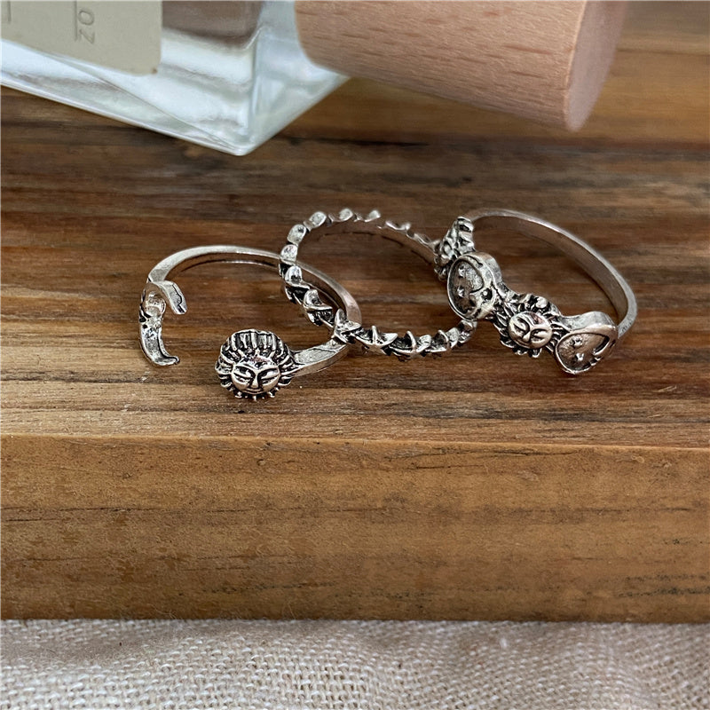 Ensemble de Bagues Vintage Lune et Étoile en Argent – Élégance Céleste à Porter
