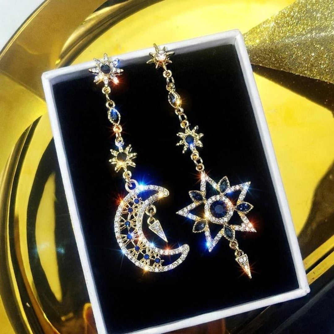 Boucles d'Oreilles Pendantes Étoilées en Zircone et Or