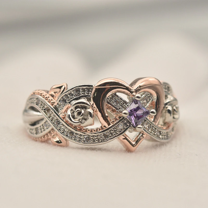 Elegant Sparkling Rose Gold Heart Ring