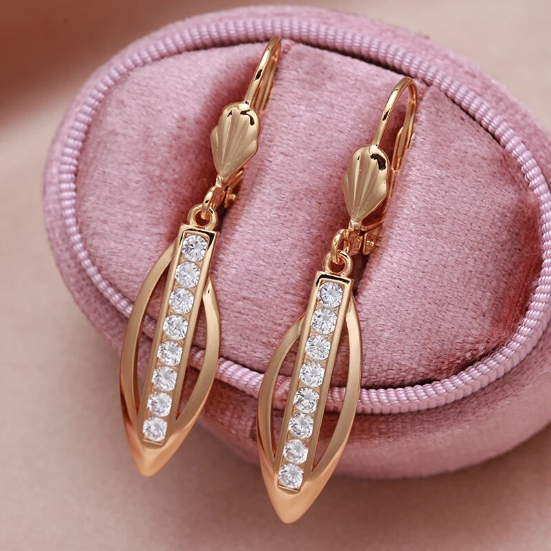 Boucles d'oreilles scintillantes en zirconium : l'élégance à votre portée