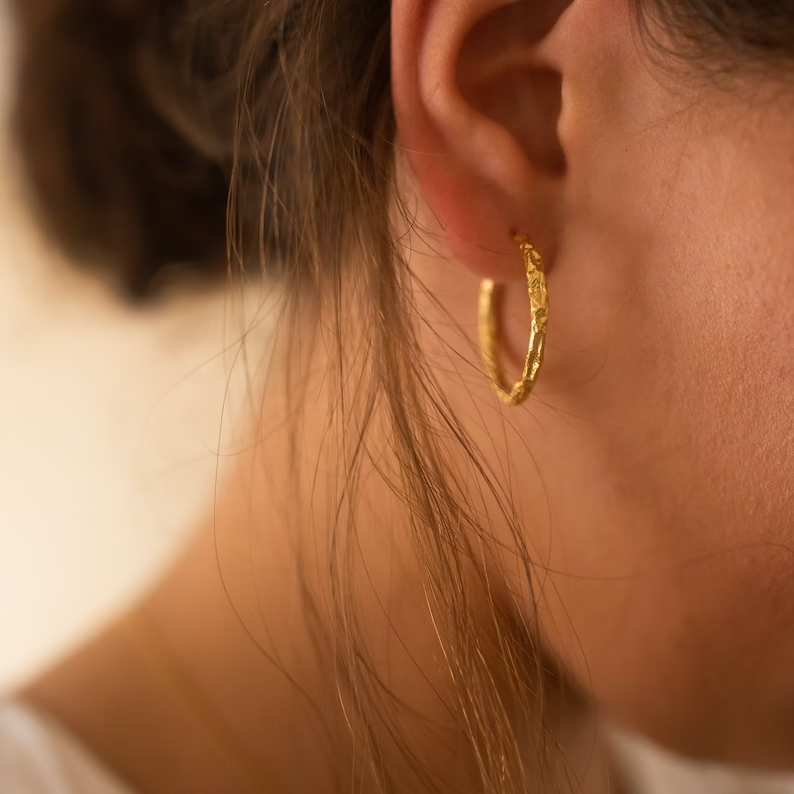 Éclat Vintage : Boucles d'oreilles en Plaqué Or Chic