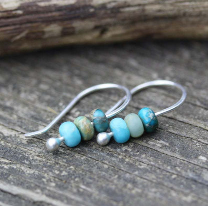 Élégantes Boucles d'Oreilles en Turquoise avec Perles