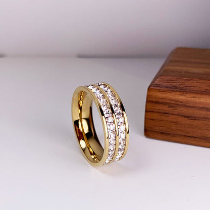Bague Élégante à Deux Couches Embellie de Zirconias Shimmering