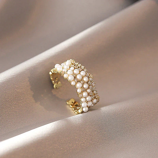 Bague Chic Ajustable en Perles Éclatantes et Zirconias Brillantes