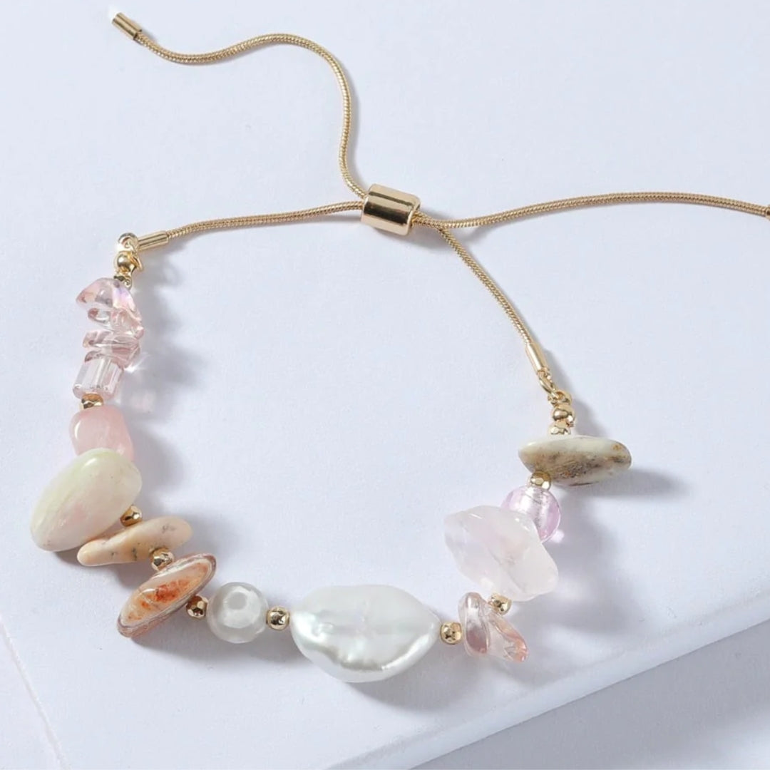 Élégant Bracelet Ajustable en Or avec Éblouissants Cristaux et Perles