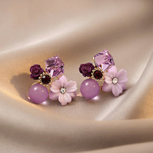 Boucles d'Oreilles Fines en Or aux Petits Fleurs Élégantes