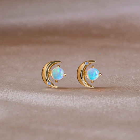 Boucles d'oreilles en Or Lune Cosmique - Éclat Céleste et Élégance intemporelle