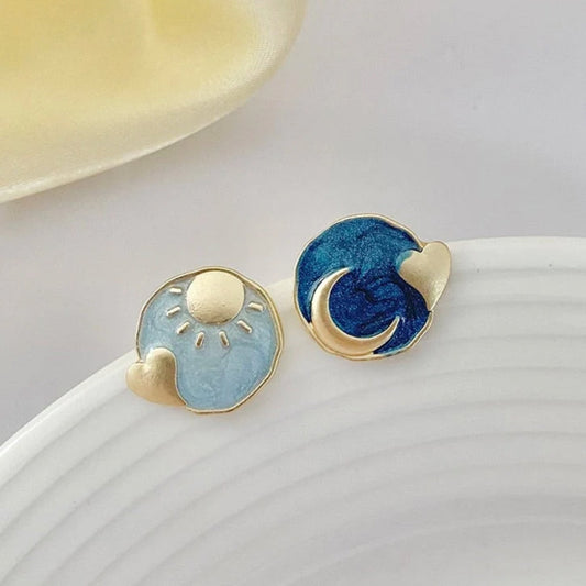 Boucles d'oreilles en acrylique "Jour et Nuit" avec finition en or élégante