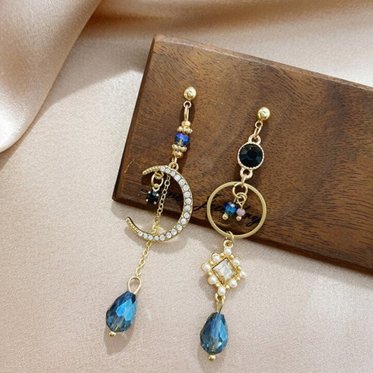 Éblouissantes Boucles d'Oreilles Lune en Or avec Zirconia Bleu