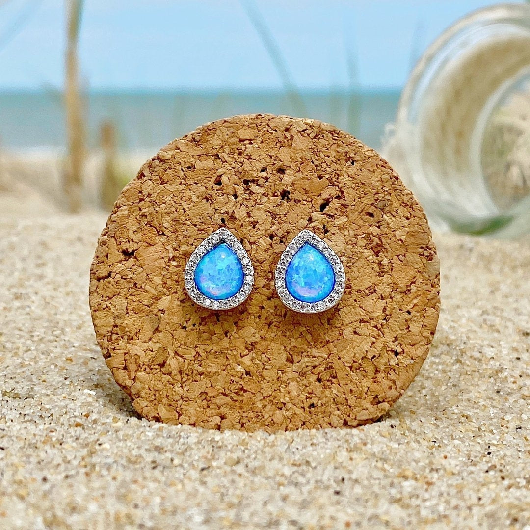 Éclatantes Boucles d'oreilles en Argent avec Opale Océanique