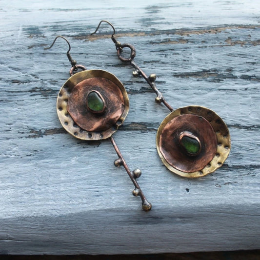 Boucles d'oreilles vintage brunes au charme authentique