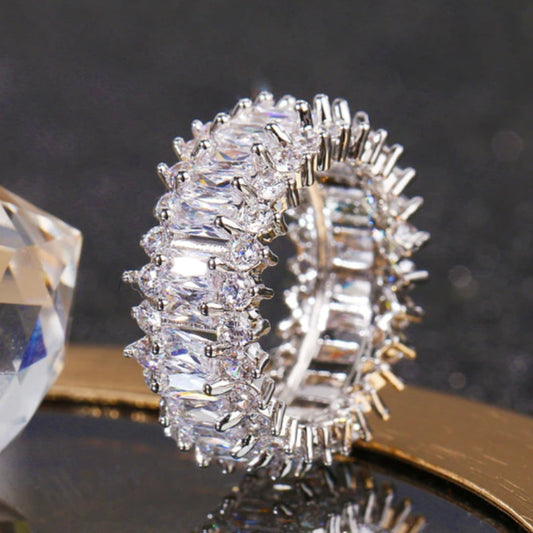 Éblouissante Bague en Argent Sterling ornée de Zircon de Luxe