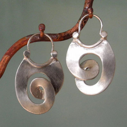 Élégantes Boucles d'Oreilles Boho avec Spirale Épaisse en Argent