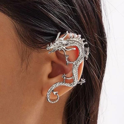 Éblouissantes boucles d'oreilles dragons en argent