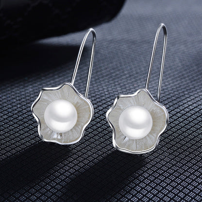 Éblouissantes Boucles d'Oreilles Fleur de Perle en Argent