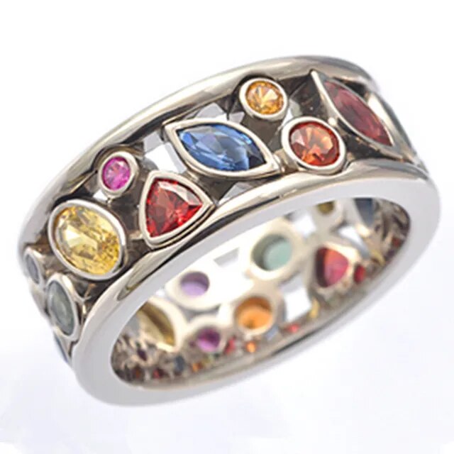 Éblouissante Bague Vintage en Argent ornée de Zirconium Coloré