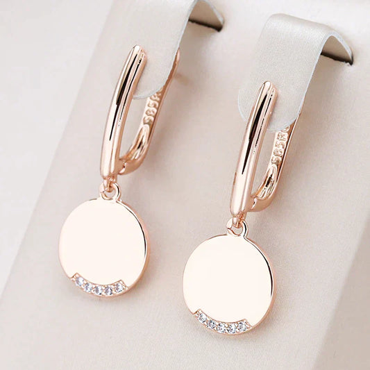 Boucles d'oreilles en or tendance et chic au design rond