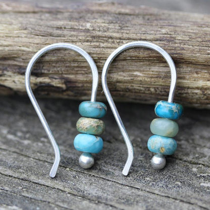 Élégantes Boucles d'Oreilles en Turquoise avec Perles