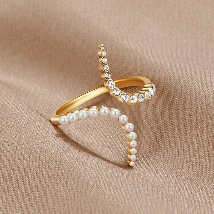 Élégante Bague Arya en Cristal et Perles Raffinées