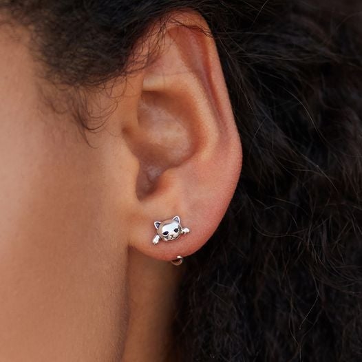 Élégantes Boucles d'Oreilles Chaton en Argent 925