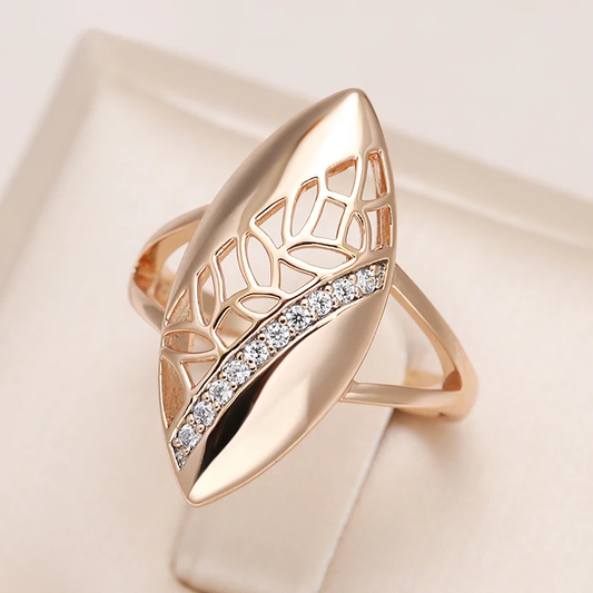 Bague Élégante en Or avec Double Pointe Éblouissante