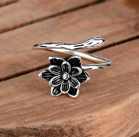 Élégante Bague Vintage en Argent - Charme Indémodable