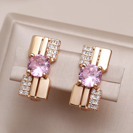 Élégantes boucles d'oreilles en zircone cubique rose scintillant