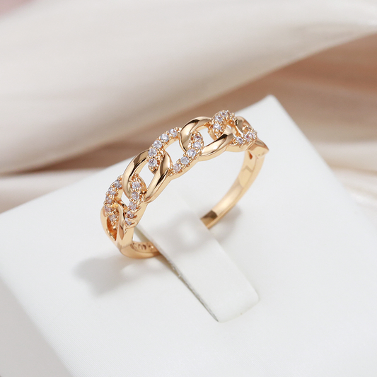 Bague Élégante en Or "Tangled" - Un Bijou Révélateur de Style