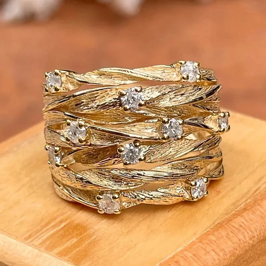 Éclatante bague vintage en or avec zircon étincelant