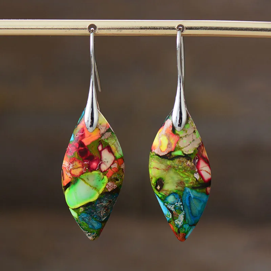 Éclat Vintage : Boucles d'oreilles en pierres multicolores