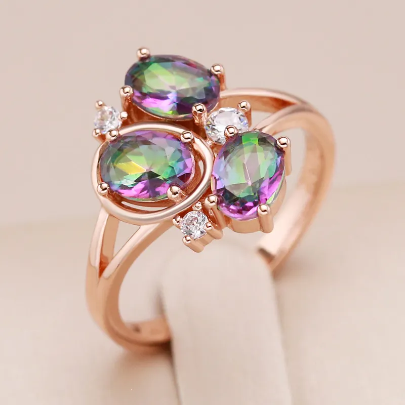 Sublime Bague en Cristaux Multicolores pour un Éclat Exceptionnel