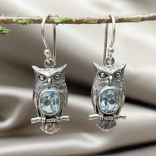 Boucles d'oreilles vintage en forme de hibou ornées de cristaux étincelants