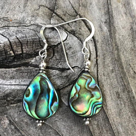 Boucles d'oreilles éclatantes aux couleurs envoûtantes