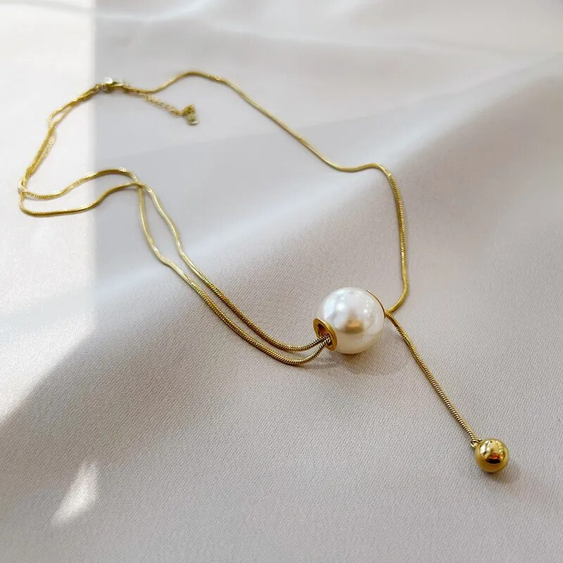Choker en perles raffinées et élégantes