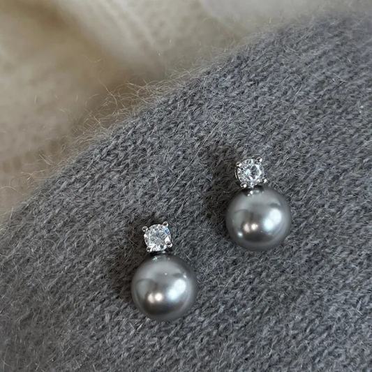Boucles d'oreilles raffinées en perles noires scintillantes et zirconium étincelant