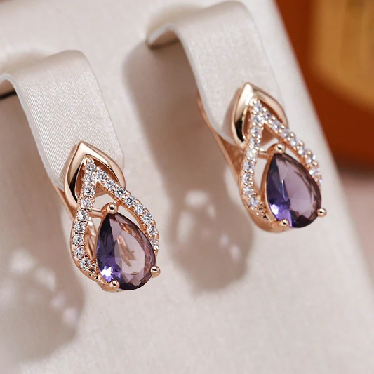 Éblouissantes boucles d'oreilles en cristal violet luxueux