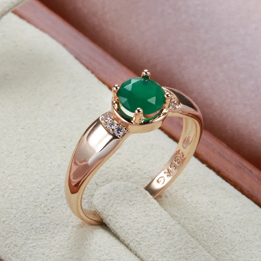 Sublime bague en cristal vert raffiné