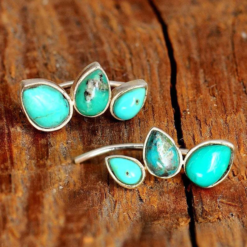 Éclat Vintage : Boucles d'oreilles en pierres turquoises élégantes