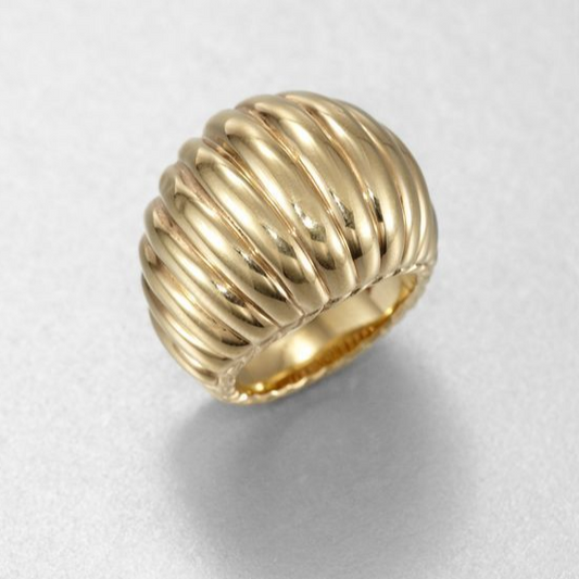 Éblouissante bague vintage en or poli