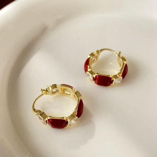 Boucles d'oreilles raffinées en éclatante pierre rouge