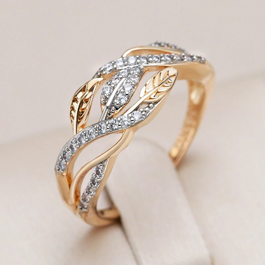 Bague Chic en Feuilles d'Or Étincelantes